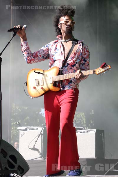 FANTASTIC NEGRITO - 2019-07-05 - HEROUVILLE SAINT CLAIR - Chateau de Beauregard - Scene Beauregard - Xavier Dphrepaulezz